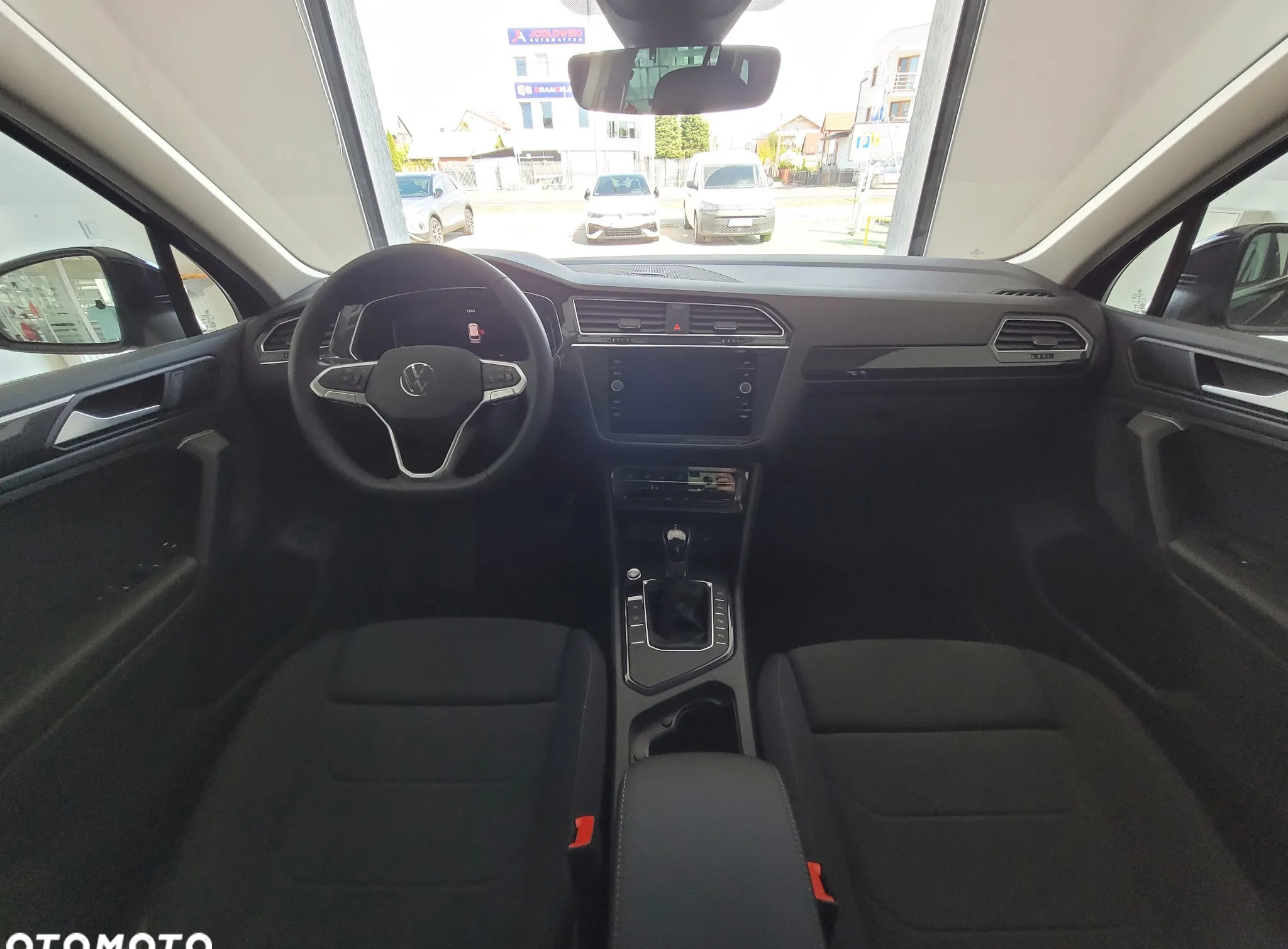 Volkswagen Tiguan cena 179990 przebieg: 5, rok produkcji 2024 z Sławków małe 106